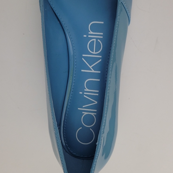 Cakvin Klein Patent Leather Pointy Toe Low Kitten Heel Pump Baby Blue Sz 7.5 - Picture 9 of 11